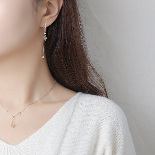 CLUE - Starry Sky Sculpture Moonlight Silver Necklace Cheap - Image 3