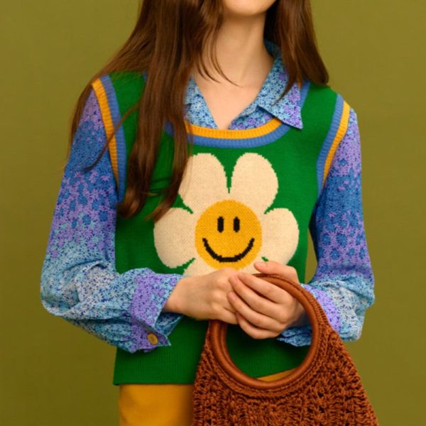 Wiggle Wiggle - Knitted Vest Supply